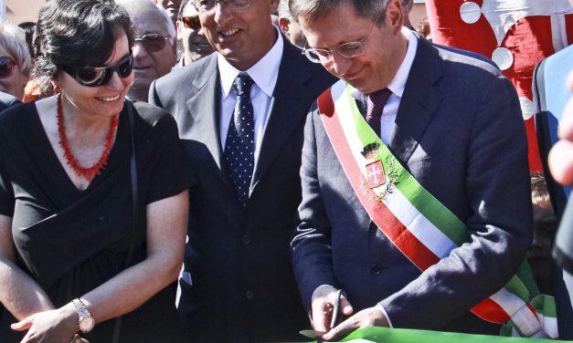 Boccadarno: i Ministri Carrozza e Orlando insieme al Sindaco Filippeschi al taglio del nastro del nuovo porto turistico di Pisa