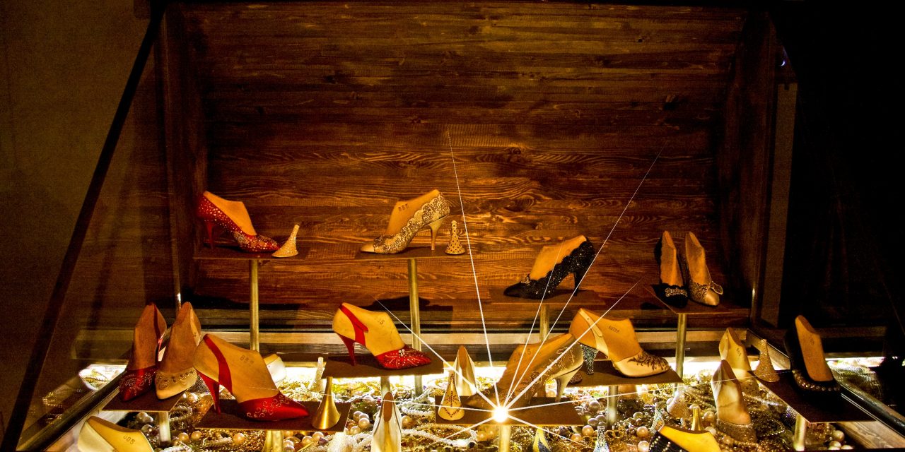 FERRAGAMO, UNA VITA COME UNA FIABA