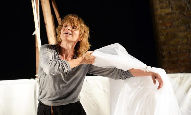 Puntuale, nonostante le emergenze, il Festival Internazionale Teatro Romano Volterra annuncia il primo appuntamento dell’Edizione XVIII