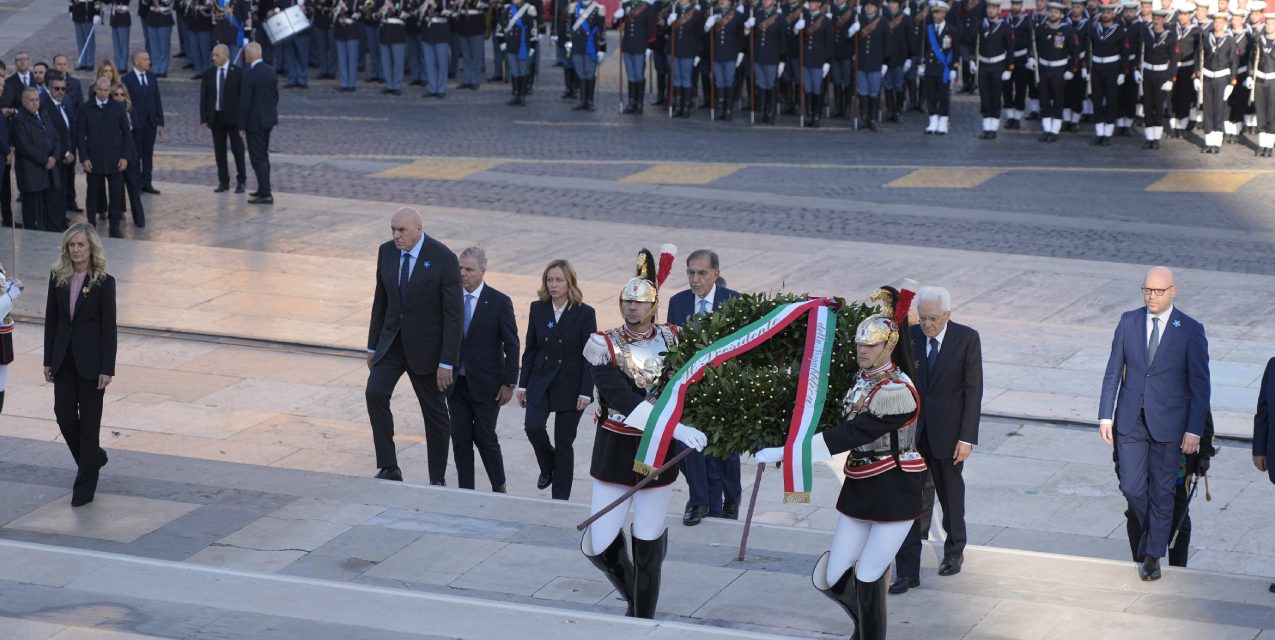 Concluse le celebrazioni del 4 novembre con il collegamento dal COVI del Ministro Crosetto con il personale delle Forze Armate, in missione in Italia e all’estero.