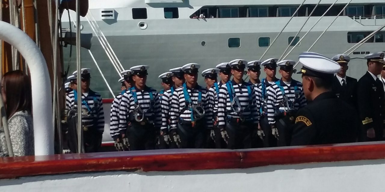 Torna a Civitavecchia la nave scuola Cuauhtémoc nel 100° anniversario della promulgazione della Costituzione del Messico