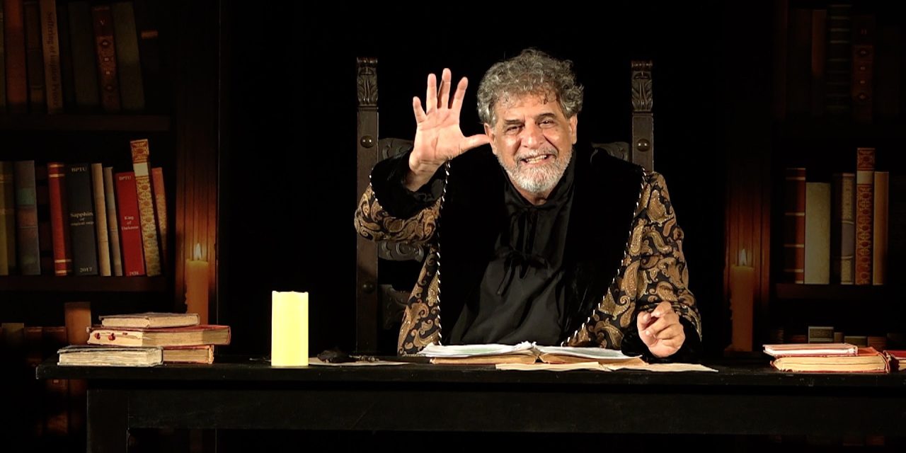 Edoardo Siravo, primo direttore artistico del Festival Internazionale, nel 2003, torna sul palcoscenico del Teatro Romano con il suo travolgente Faust
