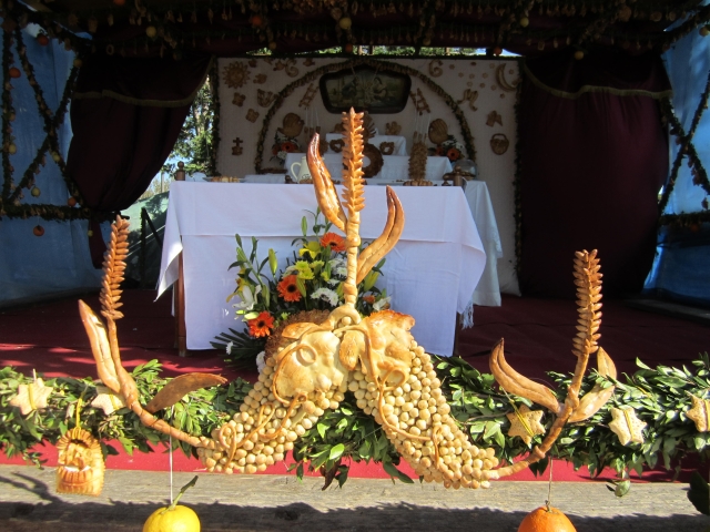 L’”AMMITTU” DI SAN GIUSEPPE A DATTILO: UNA PRANZO RITUALE OFFERTO ALLA SACRA FAMIGLIA
