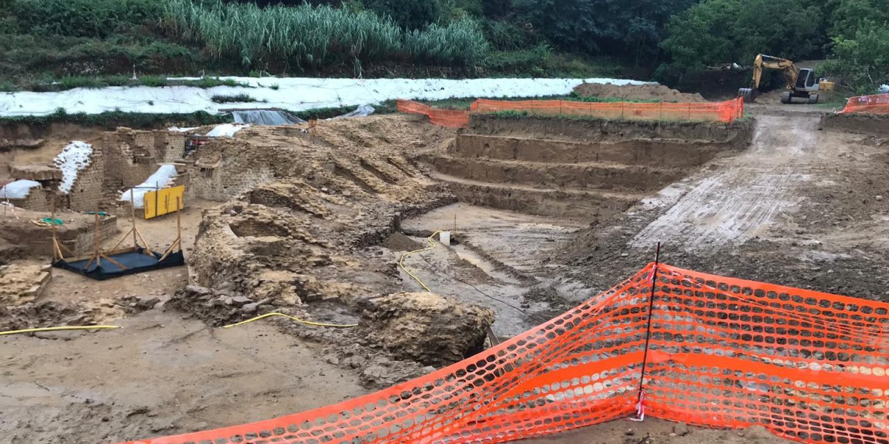 Anfiteatro di Volterra: tutto esaurito per le visite guidate al cantiere archeologico