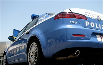 All’esemplare gesto di solidarietà dei “suoi poliziotti” nei confronti di un novantenne in grave difficoltà, il “ringraziamento” e la “riconoscenza” del Questore di Roma Carmine Esposito