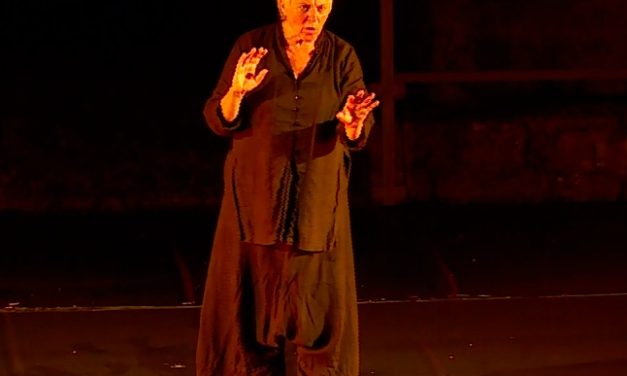 Sista Bramini incanta il pubblico del Teatro Romano con “Viaggio di Psiche”